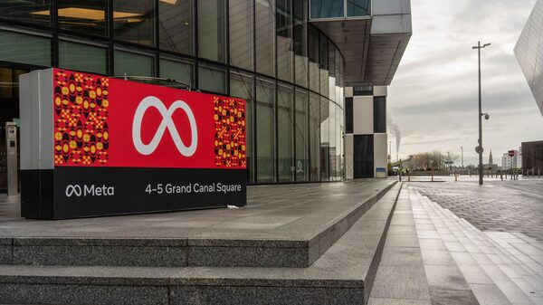 Meta recibe multa récord de €1.200 millones en la UE por transferir datos a EE.UU. Meta recibe multa récord de €1.200 millones en la UE por transferir datos a EE.UU.