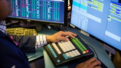 Ibovespa descola dos EUA e firma recuperação, deixando inflação de lado Ibovespa descola dos EUA e firma recuperação, deixando inflação de lado