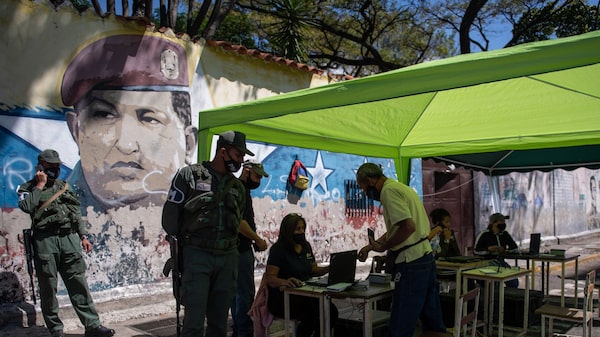 Primaria opositora venezolana, entre los obstáculos logísticos y la conveniencia del gobierno Primaria opositora venezolana, entre los obstáculos logísticos y la conveniencia del gobierno