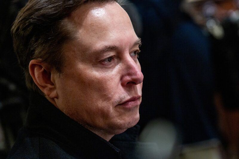 Musk promete estar “supercentrado” en las empresas en medio de los problemas en X Musk promete estar “supercentrado” en las empresas en medio de los problemas en X