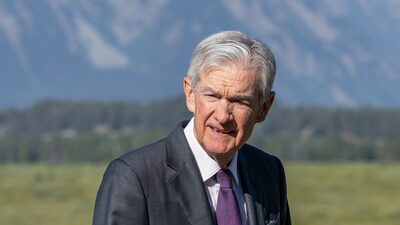 Powell tem duplo desafio: cortar juros ‘no tempo certo’ sem ceder à pressão de Trump Powell tem duplo desafio: cortar juros ‘no tempo certo’ sem ceder à pressão de Trump