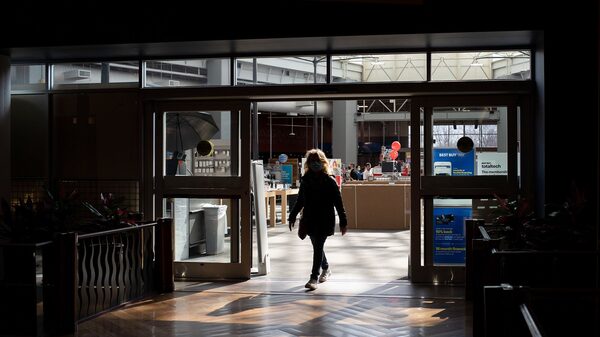 Confianza del consumidor en EE.UU. cae mientras expectativas de inflación suben Confianza del consumidor en EE.UU. cae mientras expectativas de inflación suben