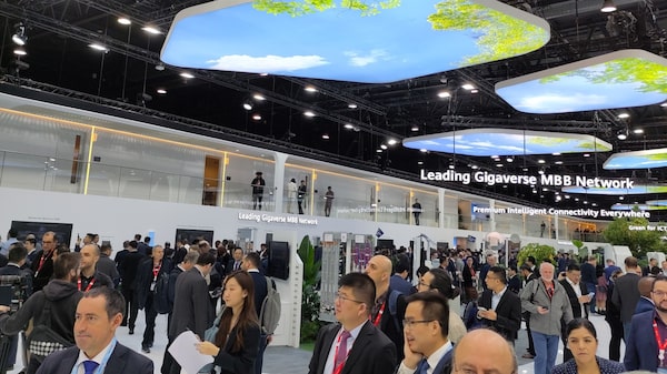 Huawei, sancionada por EE.UU., hizo demostración de fuerza en Mobile World Congress Huawei, sancionada por EE.UU., hizo demostración de fuerza en Mobile World Congress