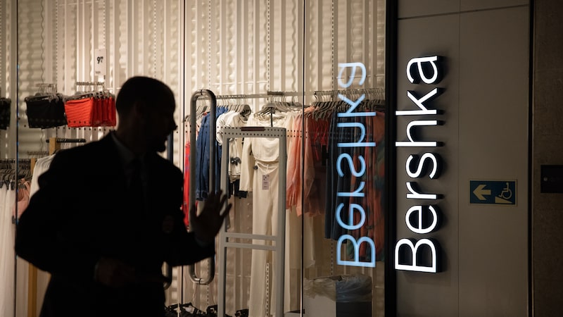 Com apelo à Geração Z, Bershka chega ao Brasil e reforça expansão da dona da Zara Com apelo à Geração Z, Bershka chega ao Brasil e reforça expansão da dona da Zara