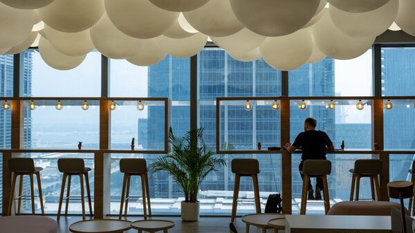 Estudo revela o que mais motiva as pessoas no trabalho no país. E não é dinheiro Estudo revela o que mais motiva as pessoas no trabalho no país. E não é dinheiro