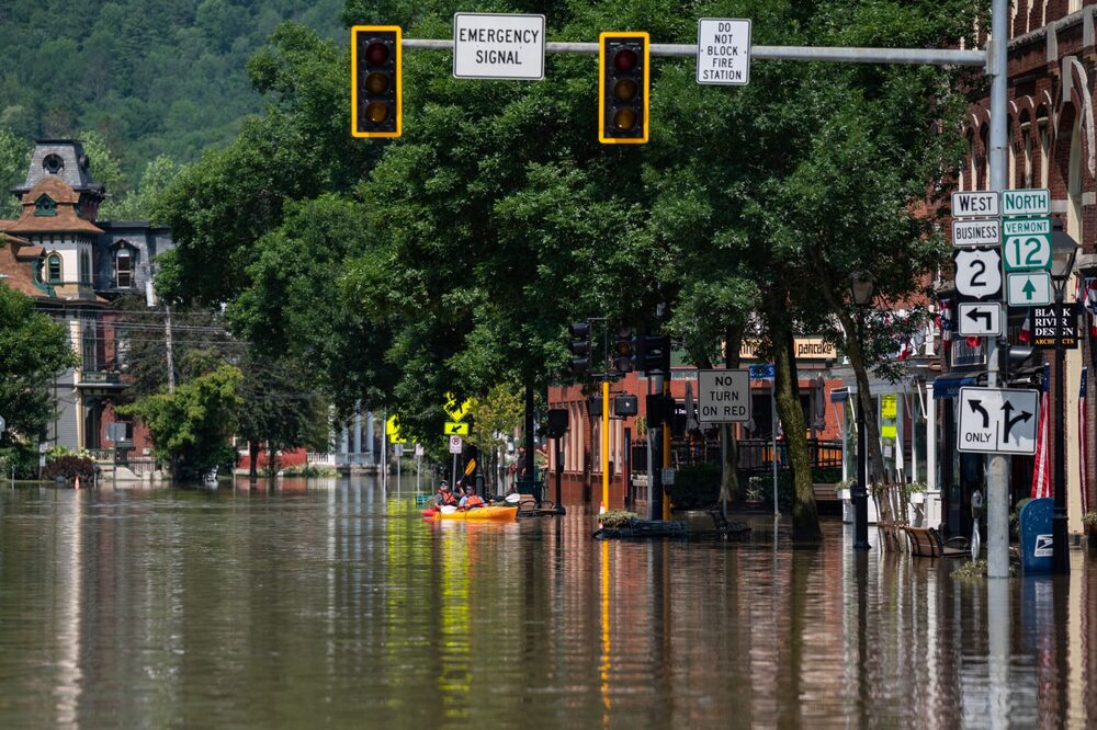 Las fuertes lluvias provocan inundaciones catastróficas en Vermont Las fuertes lluvias provocan inundaciones catastróficas en Vermont