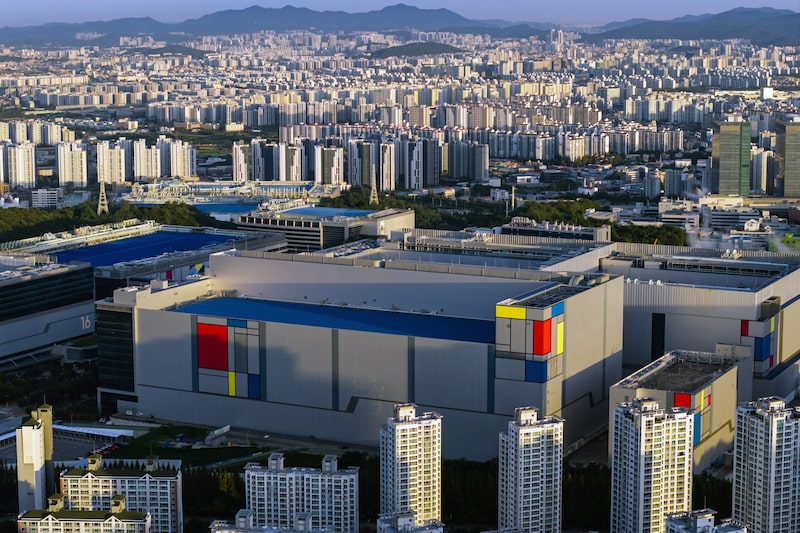 Samsung Semiconductor Plant in Hwaseong Samsung Semiconductor Plant in Hwaseong