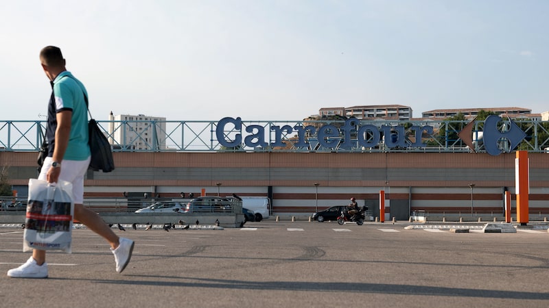 Carrefour revê estratégia para Brasil, França e Espanha após vendas abaixo do esperado Carrefour revê estratégia para Brasil, França e Espanha após vendas abaixo do esperado