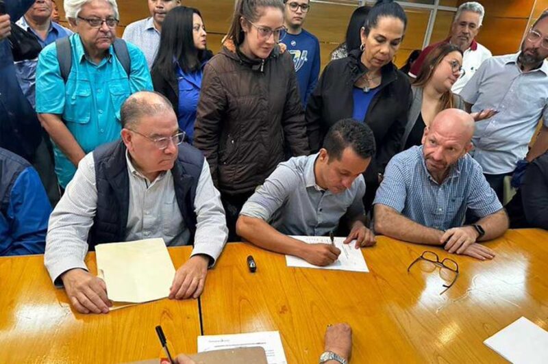 José Hernández es el postulado para reservar el espacio de UNT en las primarias venezolanas José Hernández es el postulado para reservar el espacio de UNT en las primarias venezolanas