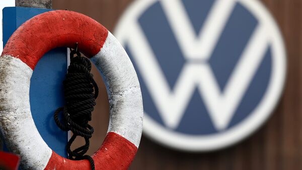 Empleados de VW en Europa ofrecen recortes salariales para evitar cierre de fábricas Empleados de VW en Europa ofrecen recortes salariales para evitar cierre de fábricas