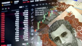 Peso colombiano se debilita con ola de ventas de dólares cerca de concluir Peso colombiano se debilita con ola de ventas de dólares cerca de concluir