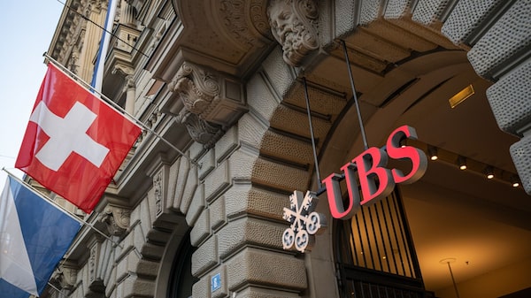 Salir de Suiza le saldría más caro a UBS que quedarse, afirma ministra de finanzas de ese país Salir de Suiza le saldría más caro a UBS que quedarse, afirma ministra de finanzas de ese país