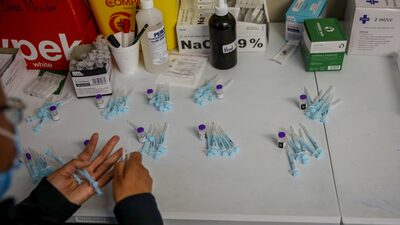 A ômicron deve ser um alerta sobre risco de variantes mais perigosas A ômicron deve ser um alerta sobre risco de variantes mais perigosas