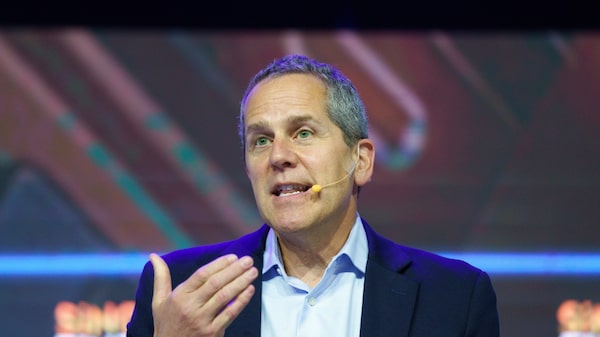 Barr, de la Fed, ve apropiado mantener las tasas hasta que la inflación avance hacia el 2% Barr, de la Fed, ve apropiado mantener las tasas hasta que la inflación avance hacia el 2%