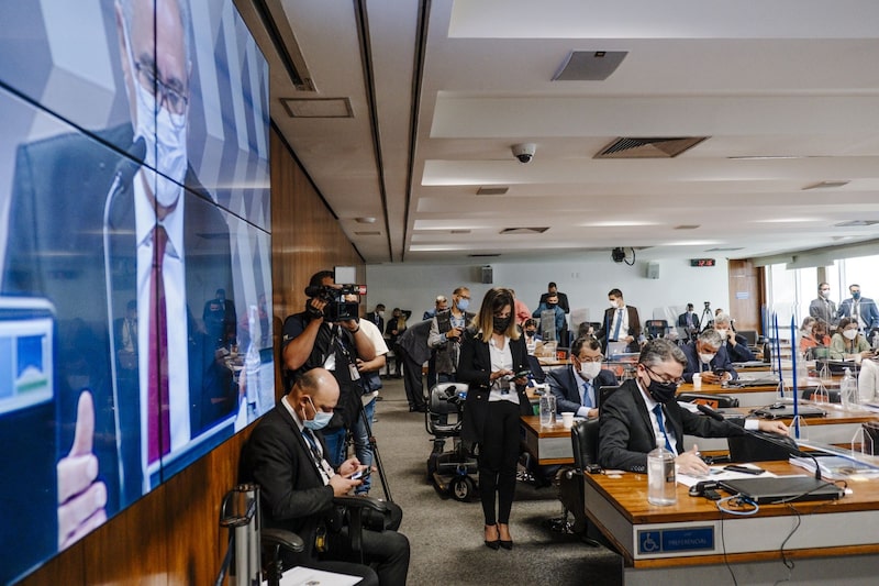 Miembros de la prensa durante una sesión del Senado brasileño. Miembros de la prensa durante una sesión del Senado brasileño.