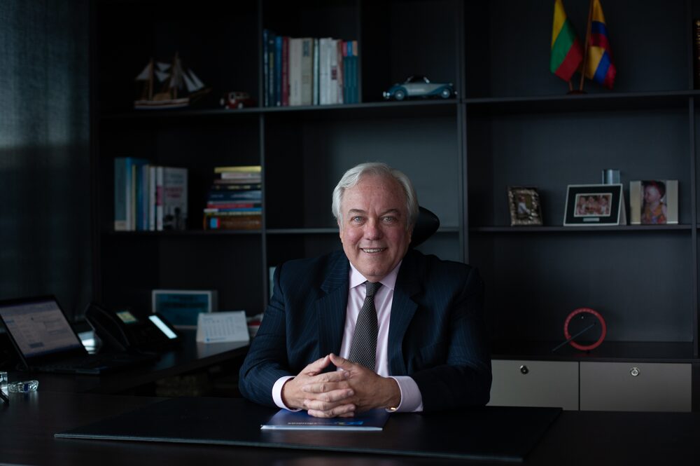 "En el marco de la pandemia, la responsabilidad de las empresas con la sociedad ha sido evidente, asumiendo un gran esfuerzo por preservar los empleos que generan, a pesar de la reducción en sus ingresos", manifiesta. "En el marco de la pandemia, la responsabilidad de las empresas con la sociedad ha sido evidente, asumiendo un gran esfuerzo por preservar los empleos que generan, a pesar de la reducción en sus ingresos", manifiesta.