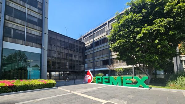 Pemex confirma regreso al mercado de deuda en febrero Pemex confirma regreso al mercado de deuda en febrero