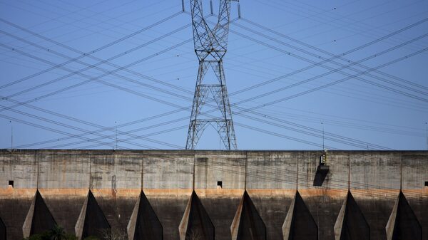 Copel é privatizada pelo governo do Paraná em oferta de R$ 5,2 bi, dizem fontes Copel é privatizada pelo governo do Paraná em oferta de R$ 5,2 bi, dizem fontes