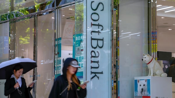 SoftBank supera a Toyota como la empresa más valiosa de Japón SoftBank supera a Toyota como la empresa más valiosa de Japón