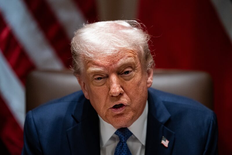 Los críticos han dicho que las directrices van más allá de los límites de la ley de IA y crean nuevas y onerosas regulaciones. Los críticos han dicho que las directrices van más allá de los límites de la ley de IA y crean nuevas y onerosas regulaciones.