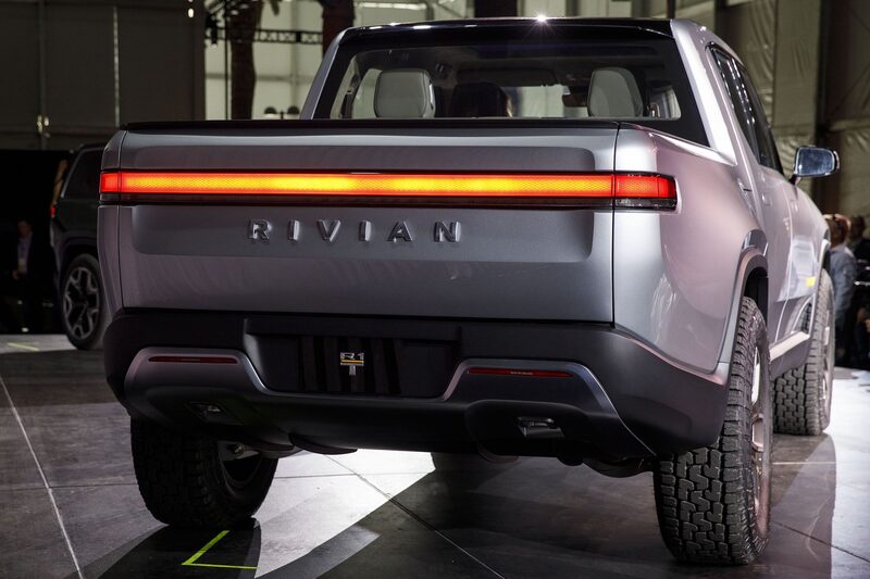 La pick-up Rivian R1T. La pick-up Rivian R1T.