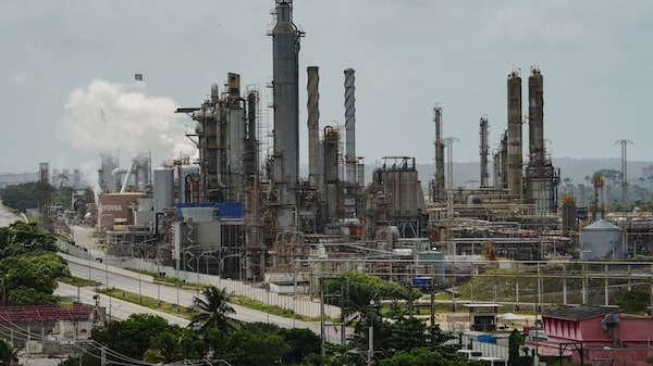 Trump presiona al magnate petrolero Harry Sargeant III para que salga de Venezuela Trump presiona al magnate petrolero Harry Sargeant III para que salga de Venezuela