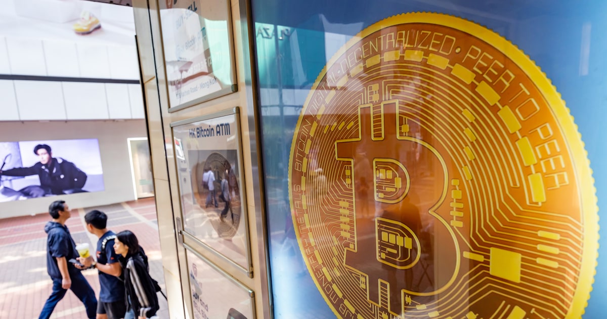 El dilema del suelo en Bitcoin: tres perspectivas sobre la estabilidad del mercado cripto