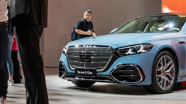 Mercedes-Benz rebaja sus previsiones por la crisis en China y sus acciones caen hasta 5,5% Mercedes-Benz rebaja sus previsiones por la crisis en China y sus acciones caen hasta 5,5%