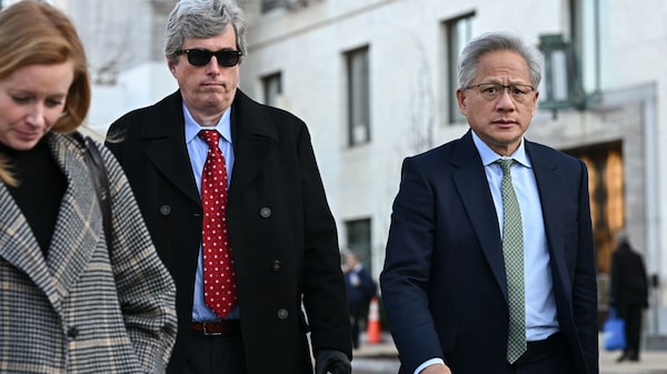 Nvidia obtiene la aprobación de Trump para vender chips de IA H200 en China Nvidia obtiene la aprobación de Trump para vender chips de IA H200 en China