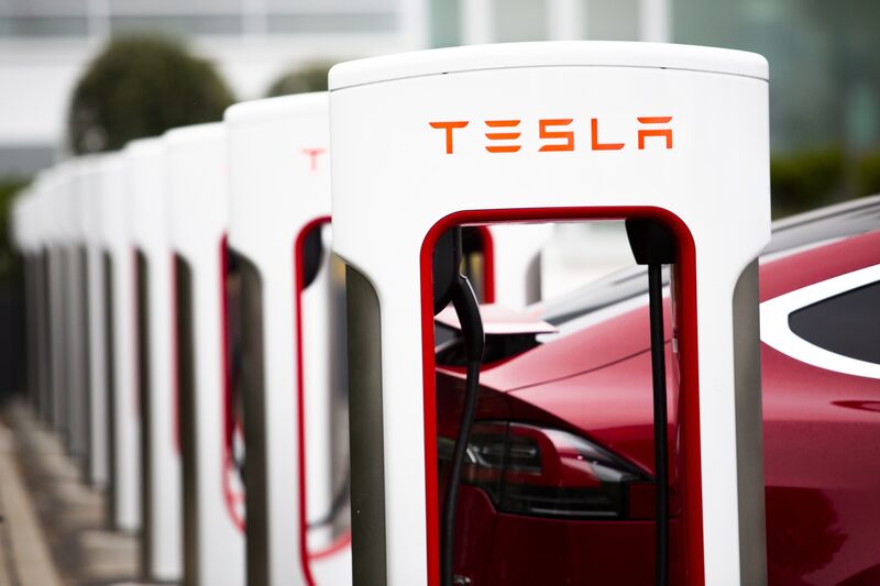 Los analistas de Tesla están cada vez más cautelosos y la proporción de calificaciones alcistas de las acciones ha caído al nivel más bajo desde abril de 2021. Los analistas de Tesla están cada vez más cautelosos y la proporción de calificaciones alcistas de las acciones ha caído al nivel más bajo desde abril de 2021.