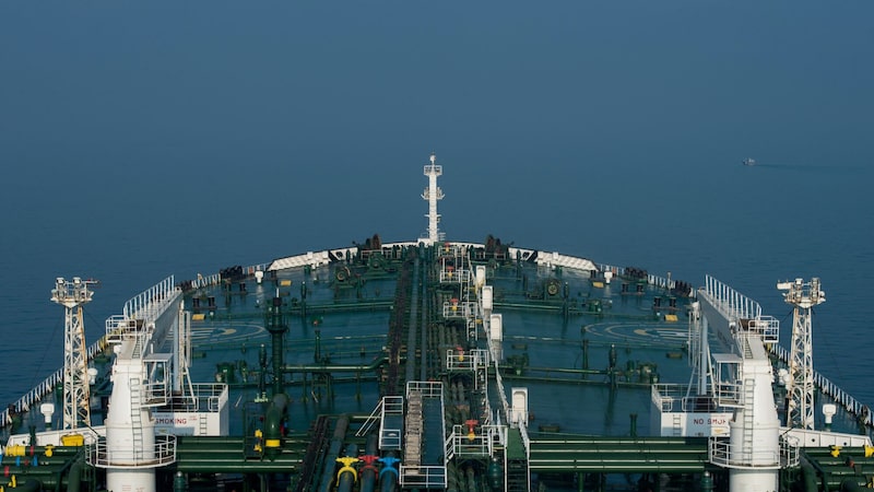 Índia negocia com Irã passagem segura para navios pelo Estreito de Ormuz, dizem fontes Índia negocia com Irã passagem segura para navios pelo Estreito de Ormuz, dizem fontes