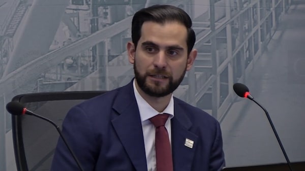 Presidente del regulador petrolero CNH en México favorece a familiar con altos cargos Presidente del regulador petrolero CNH en México favorece a familiar con altos cargos