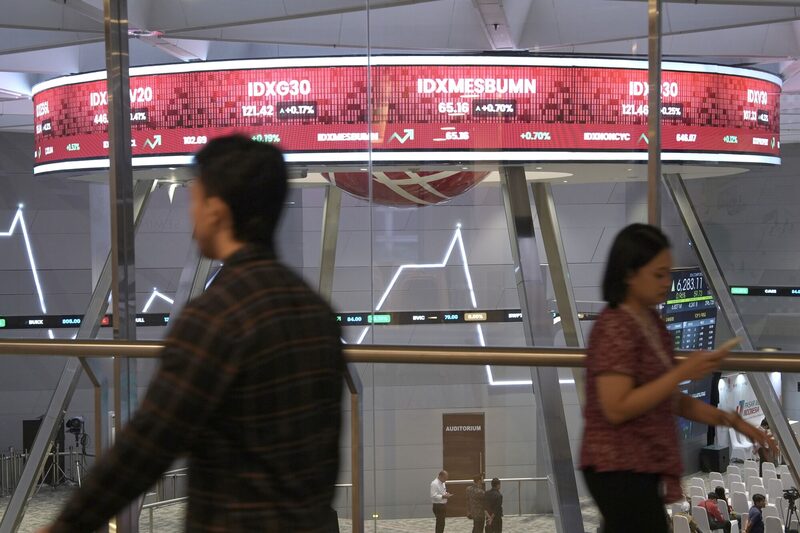 Los inversores en renta variable de Asia se enfrentan a unas perspectivas cada vez más inciertas para la economía mundial, ya que los temores arancelarios y los beneficios empresariales lastran la confianza. Los inversores en renta variable de Asia se enfrentan a unas perspectivas cada vez más inciertas para la economía mundial, ya que los temores arancelarios y los beneficios empresariales lastran la confianza.