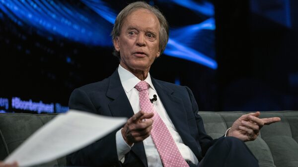 Bill Gross diz que estratégia de ‘retorno total’ para títulos que criou está morta Bill Gross diz que estratégia de ‘retorno total’ para títulos que criou está morta