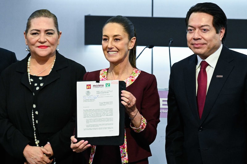 Claudia Sheinbaum se registra ante el INE como candidata a la presidencia de México Claudia Sheinbaum se registra ante el INE como candidata a la presidencia de México