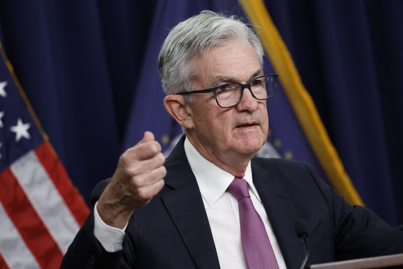 En su discurso de Jackson Hole del mes pasado, Powell citó los comentarios del anterior presidente de la Fed, conocido por su agresiva política de endurecimiento durante un mandato de ocho años al frente del banco central que terminó en agosto de 1987. En su discurso de Jackson Hole del mes pasado, Powell citó los comentarios del anterior presidente de la Fed, conocido por su agresiva política de endurecimiento durante un mandato de ocho años al frente del banco central que terminó en agosto de 1987.