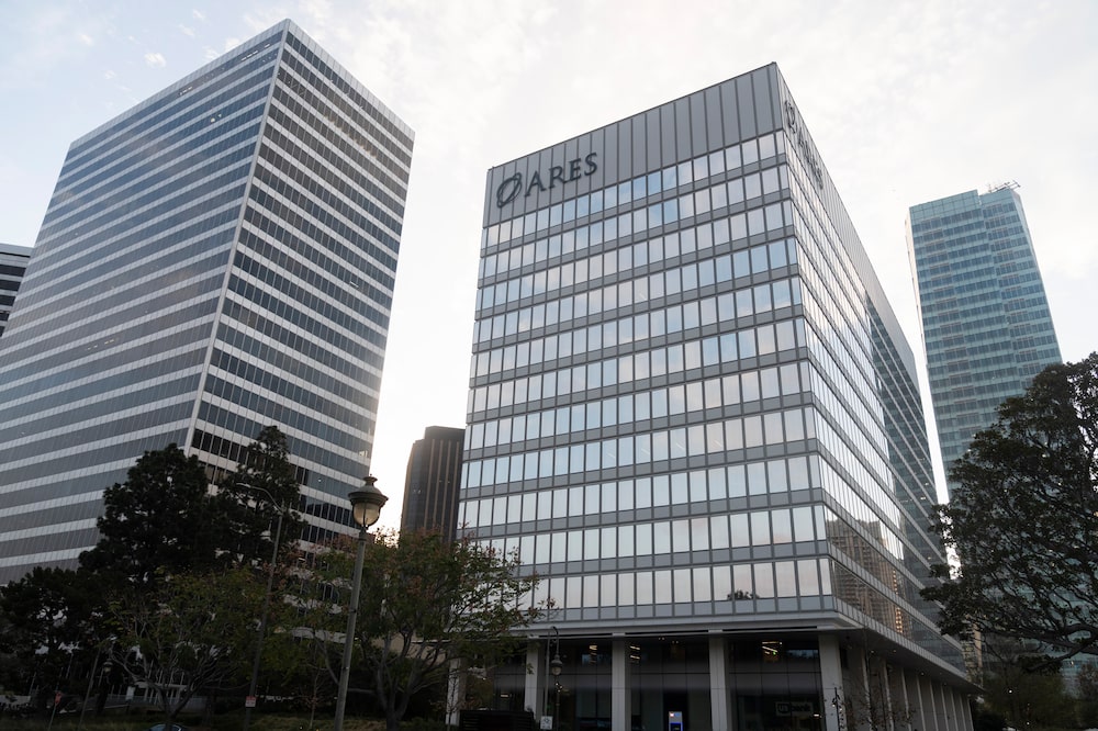 Ares Management Shares Tumble In AI-Fueled Rout Even As Assets Hit Record Ares Management Shares Tumble In AI-Fueled Rout Even As Assets Hit Record