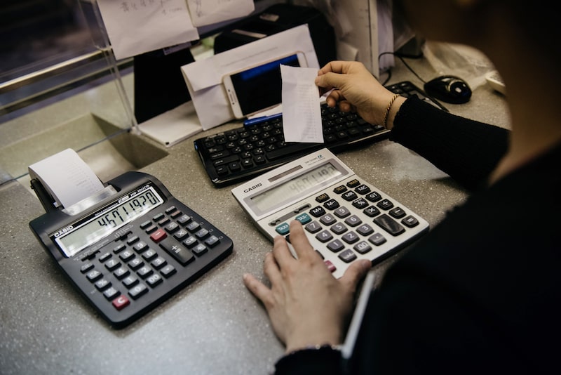 Adquirir deuda para invertir dependerá de la rentabilidad esperada y de la tasa a la que se toma ese dinero. Adquirir deuda para invertir dependerá de la rentabilidad esperada y de la tasa a la que se toma ese dinero.