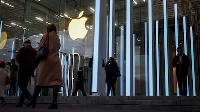 Apple desafía al sector tecnológico y se convierte en refugio ante temores por la IA Apple desafía al sector tecnológico y se convierte en refugio ante temores por la IA