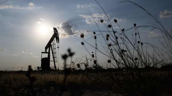 Brent cae por debajo de US$106 mientras EE.UU. e Irán barajan acuerdo para reabrir Ormuz Brent cae por debajo de US$106 mientras EE.UU. e Irán barajan acuerdo para reabrir Ormuz