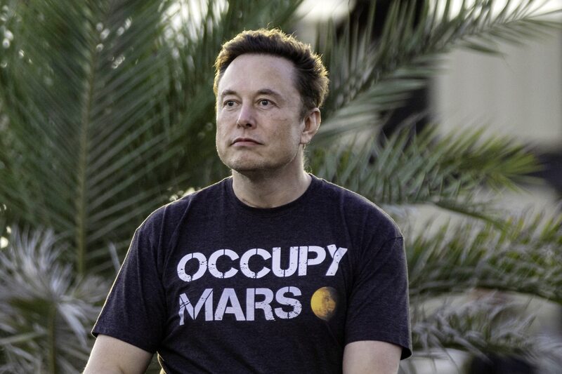 Director ejecutivo de Tesla, Elon Musk. Director ejecutivo de Tesla, Elon Musk.