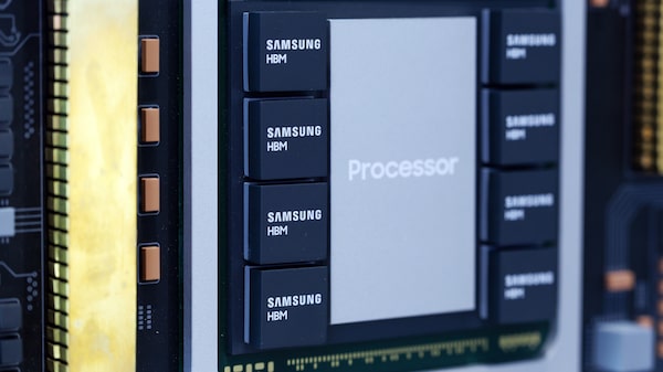 Samsung quiere liderar la carrera de chips de IA y empieza a comercializar el HBM4 Samsung quiere liderar la carrera de chips de IA y empieza a comercializar el HBM4