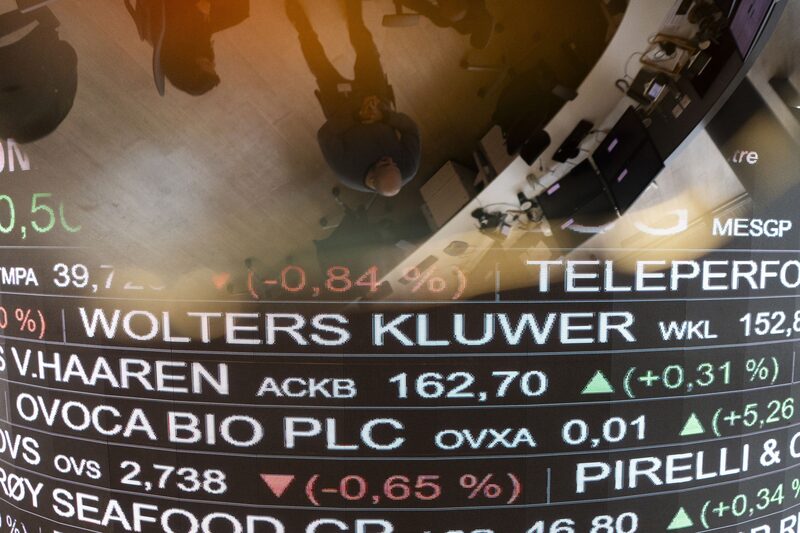 El índice Stoxx Europe 600 cayó un 0,2% a las 11:51 a.m en Londres, borrando una subida del 0,4%, después de que la confianza de los inversores en la economía alemana cayera a su nivel más bajo desde enero. El índice Stoxx Europe 600 cayó un 0,2% a las 11:51 a.m en Londres, borrando una subida del 0,4%, después de que la confianza de los inversores en la economía alemana cayera a su nivel más bajo desde enero.