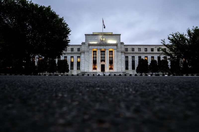 Mercado pressiona por ação do Fed Mercado pressiona por ação do Fed