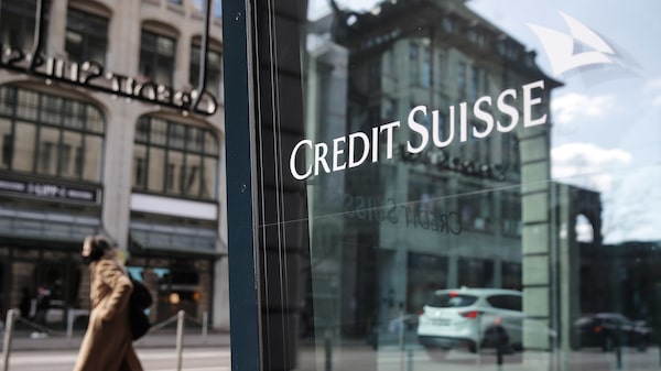 UBS estaría poniendo la lupa sobre la unidad de banca de inversión de Credit Suisse UBS estaría poniendo la lupa sobre la unidad de banca de inversión de Credit Suisse