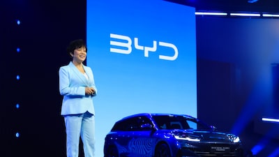 BYD negocia compra de fábricas ociosas da Stellantis e rivais na Europa, diz VP global BYD negocia compra de fábricas ociosas da Stellantis e rivais na Europa, diz VP global