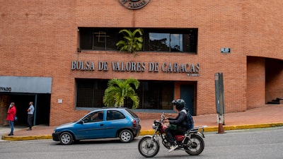 Bolsa de Valores de Caracas despierta el interés de las empresas tras años de estancamiento Bolsa de Valores de Caracas despierta el interés de las empresas tras años de estancamiento