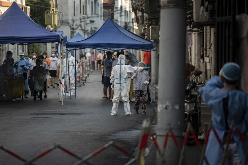 La solidez de la recuperación de la economía dependerá en gran medida de la rapidez con la que las autoridades puedan controlar los nuevos brotes y de la cantidad de estímulos que puedan desplegar en la segunda mitad del año. La solidez de la recuperación de la economía dependerá en gran medida de la rapidez con la que las autoridades puedan controlar los nuevos brotes y de la cantidad de estímulos que puedan desplegar en la segunda mitad del año.