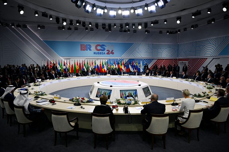 El presidente de Rusia, Vladimir Putin, pronuncia un discurso durante la cumbre BRICS en Kazán el 23 de octubre de 2024. El presidente de Rusia, Vladimir Putin, pronuncia un discurso durante la cumbre BRICS en Kazán el 23 de octubre de 2024.