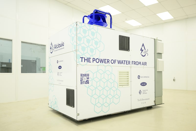 La tecnología ‘H2O-From-Air’ abastecerá a los barrios periféricos con problemas de escasez de agua. La tecnología ‘H2O-From-Air’ abastecerá a los barrios periféricos con problemas de escasez de agua.